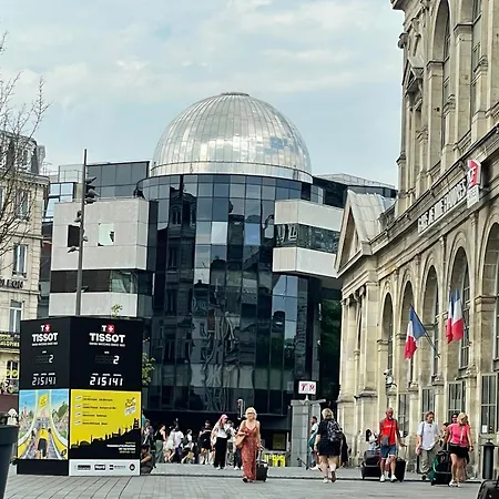 فندق-كبسولة Zenith